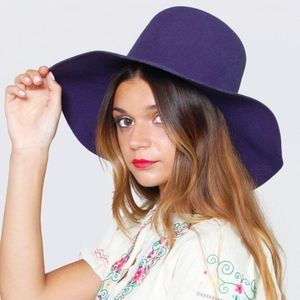 Vintage Trendy BELVEDERE 100% wool floppy hat blue